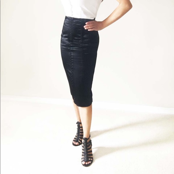 McQ by ALEXANDER McQUEEN High-Waist Corset Pencil Skirt - Picture 9 of 14